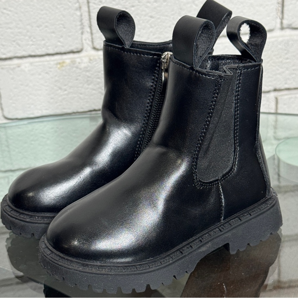 Boots kids 7c Black Leather Boots